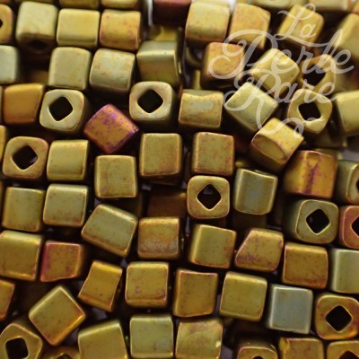 Toho - Cube 4 - Metallic Iris Brown 